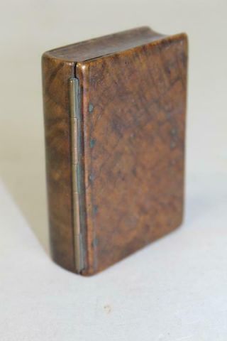 Rare 18th C Carved Snuff Or Trinket Box In Burl Wood Made To Look Like A Book