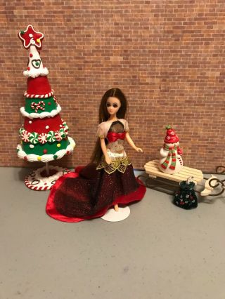 Vintage Topper Dawn Doll,  Christmas Princess 