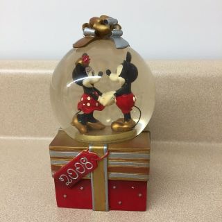 Rare Disney Store Classic Mickey Minnie Mouse Christmas Present 2008 Snow Globe