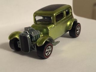 Minty Redline Hotwheels Lime Classic 32 Ford Vicky With Rare Champagne Interior 2