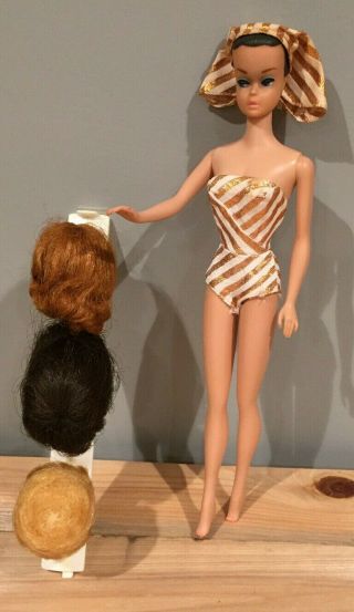 Vintage Barbie Fashion Queen 870 W/ Wigs & Wig Stand