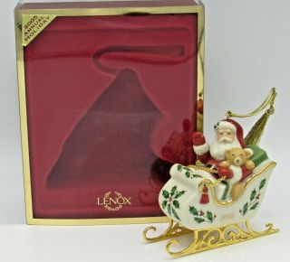 Lenox 2005 Annual Holiday Ornament Santa 