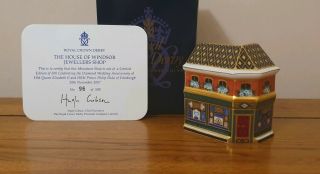 V - Rare Royal Crown Derby - The House Of Windsor Jeweller 