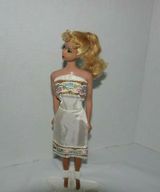 Vintage Barbie Clone Tressy Fab - Lu Babs Bild Lilli White Silky Sheath Dress
