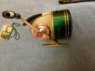 VINTAGE DAISY HEDDON 185 SPINCASTING REEL WITH TAG MINTY 3