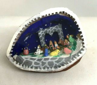 Rare Vintage Mexico Folk Art Diorama Walnut Shell Tiny Nativity Scene Handmade