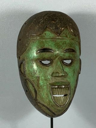 180443 - Rare Old Green Tribal African Igbo Mask - Nigeria.