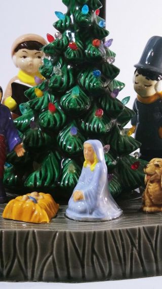 Rare Vintage Atlantic Mold Ceramic Christmas Tree Lighted Nativity Scene