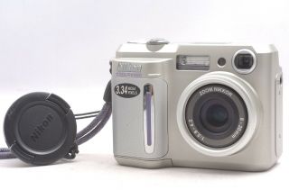 @ Ship In 24 Hours @ Rare Vintage From 2000 @ Nikon Coolpix 880 Digital Camera
