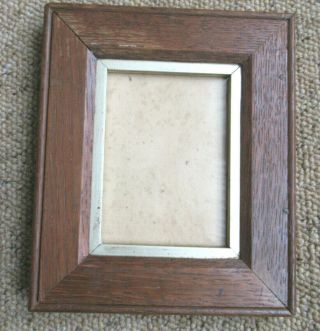 A Small Antique Vintage Portrait Picture Photo Frame With Slip
