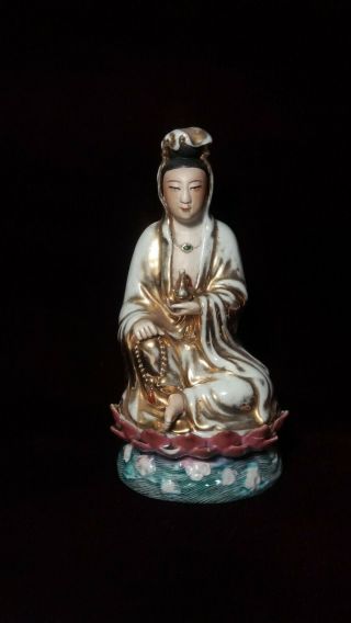 Lovely Chinese Famille Rose Porcelain Goddess Guan Yin Kwan Yin Figure