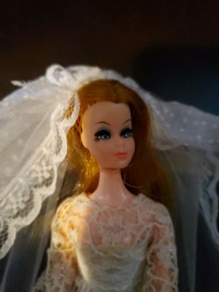 Vintage Topper Dawn & Gary Dolls.  Dawn in Wedding dress & veil 3