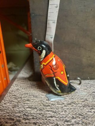 VINTAGE 1950 ' S TIN WIND UP PENGUIN J.  CHEIN & CO.  MADE IN U.  S.  A.  RARE? 2
