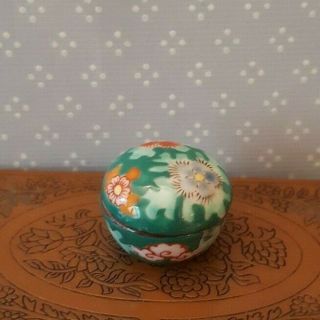 Dollhouse Miniature Vintage Hand Painted Japanese Box W/lid,  Signed