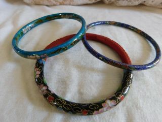 Antique Vintage Set of 3 Floral Enamel and Carved Cinnabar Bangle Bracelets 3