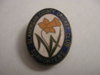 Rare Old Glamorgan County Cricket Supporters Club Enamel Buttonhole Badge Crouch