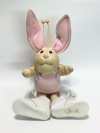 2 Cabbage Patch Pink & Blue Bunny bees Xavier Roberts Rare Signed Shoes Bunnybee 3