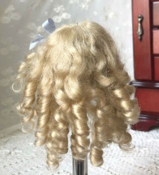 Vintage Doll Wig Mohair 4 - 41/2 " Pale Blonde Curls 4 French German Mignonette Nos