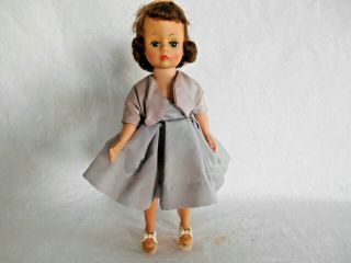 Vintage Madame Alexander Cissette 943 Doll W/ Clothing -