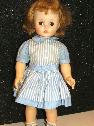 VINTAGE 1950s MADAME ALEXANDER MARYBEL DOLL 15” w/LOVELY OUTFIT DOLL 2
