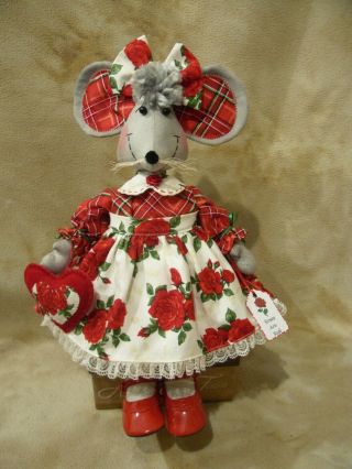 Primitive Handmade Christmas Roses Mouse Doll Shelf Sitter