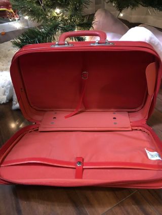 Vintage 1983 Care Bears Red Getting There is Half the Fun Luggage Suitcase 3