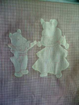 Antique Baby Crib Top Thin Blanket Decor 1940s Embroidered Mama & Baby Bear