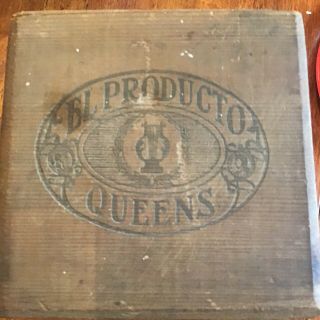 Antique El Producto Queens Cigar Box Dovetailed Wooden Cigar Box