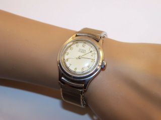 Vintage Buren Grand Prix Swiss 17 Jewel 370 Military Style Watch