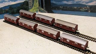 Z Scale 7 Freight Wagons Rare.  Scroll Down