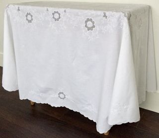 Vintage Stunning White Madeira Cotton Hand Embroidered Oval Banquet Tablecloth 3