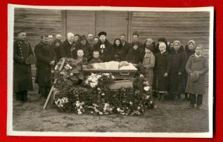 Antique Post Mortem Man In Casket Funeral Vintage Photo Postcard 1725
