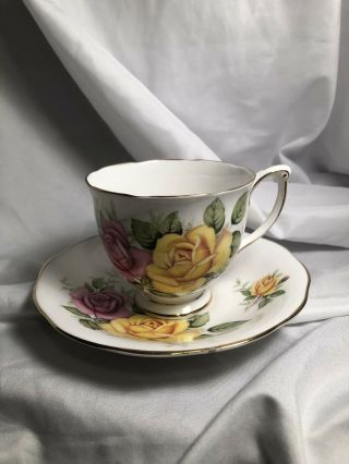 Collectible Queen Anne Bone China Footed Tea Cup And Saucer Made In England 5312 2