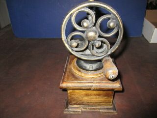 Mw: Antique Table Or Counter Top Coffee Grinder Mill - Cast Iron On Wood