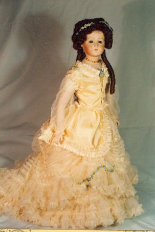 21 - 22 " Antique French Fashion Lady Doll@1860 