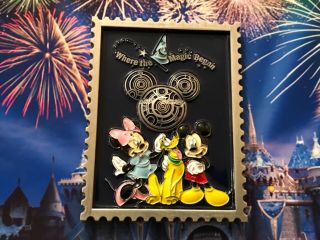 Rare Disney World Mickey Mouse And Minnie Mouse Stamp Challenge Coin