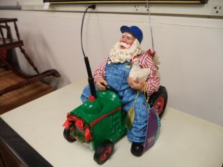 Mib Clothtique Christmas On The Farm Santa,  Santa On Tractor,  Rare,  713245