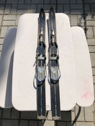 Rare Vintage Youth Penguin Cross Country Skis With Cable Bindings.  Navy Blue.