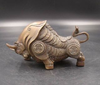 Collectible Handmade Carving Statue Copper Brass Cattle Cow Ox Bull Deco Art