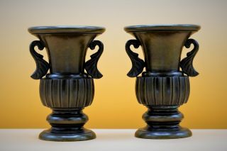 19th Century - Good Antique Bronze Decorative Vase Urns With Leaf Handle