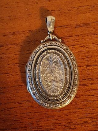 Fine Large Antique Victorian Sterling Silver Floral Engraved Locket