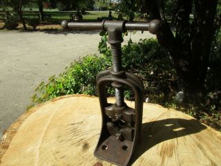Vintage Rare Reed Mfg.  Co.  Bench Mount Pipe Vise No.  0