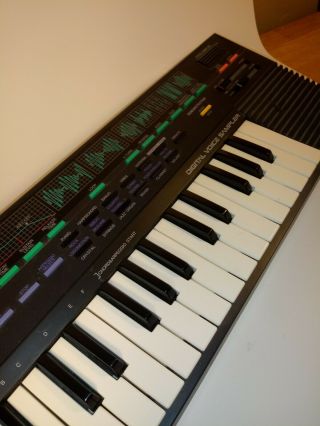 Vintage Yamaha PortaSound VSS - 30 Sampling Keyboard Rare. 3