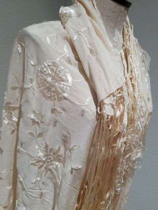 Antique Vintage Embroidered Silk Piano Shawl Knotted Fringe Ivory Delicate