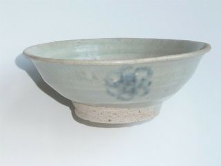 Chinese Ming Dynasty Bowl With 3 Ornate Flowers Design