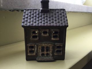 Vintage Antique Cast Iron Still Colonial House Coin Bank