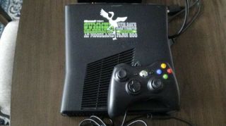Rare Xbox 360 S Microsoft Intern Summer Celebration 2011 System - -