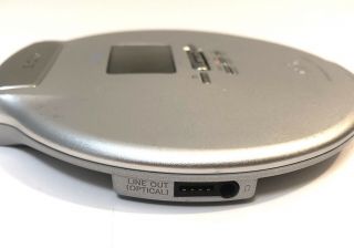 RARE Sony CD Walkman/Discman D - NE920 ATRAC MP3 Playback Ultra Slim 3