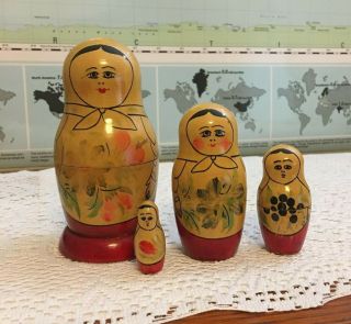 Vintage Russian Nesting Dolls Set Of 4 Family