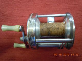 Vintage Bronson Lashless Model No.  1700 - A Casting Reel 2